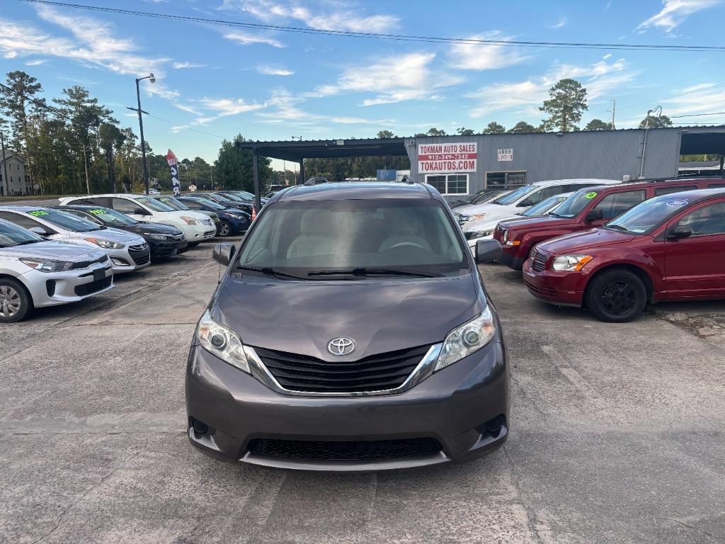 2011 Toyota Sienna LE