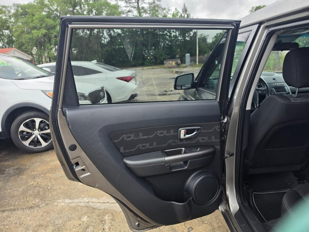 2012 Kia Soul + - Photo 16