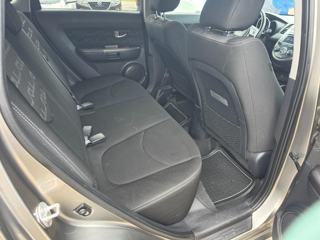 2012 Kia Soul + - Photo 17