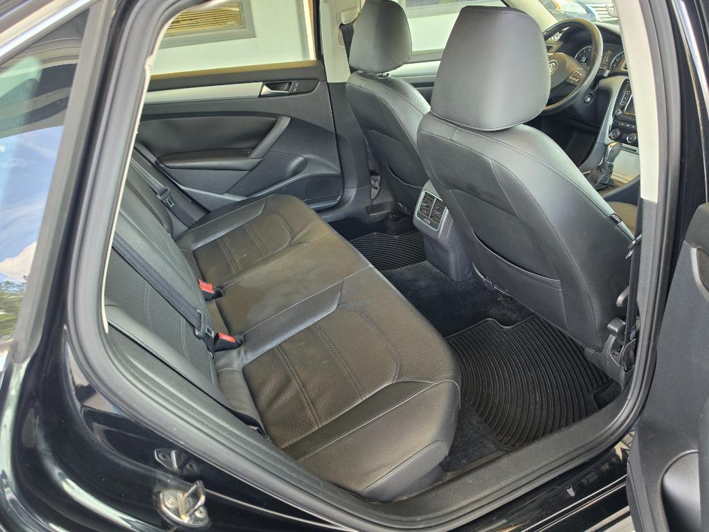 2013 Volkswagen Passat SE - Photo 16