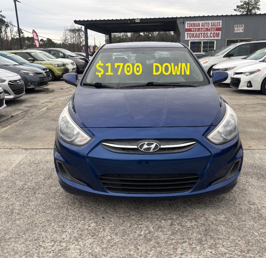 2017 Hyundai Accent SE 4-Door 6-Speed Automatic's photo